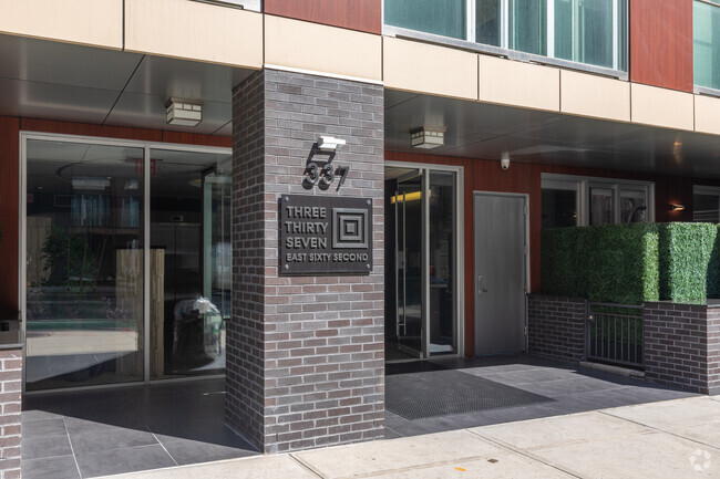 Building Photo - 337 E 62nd St