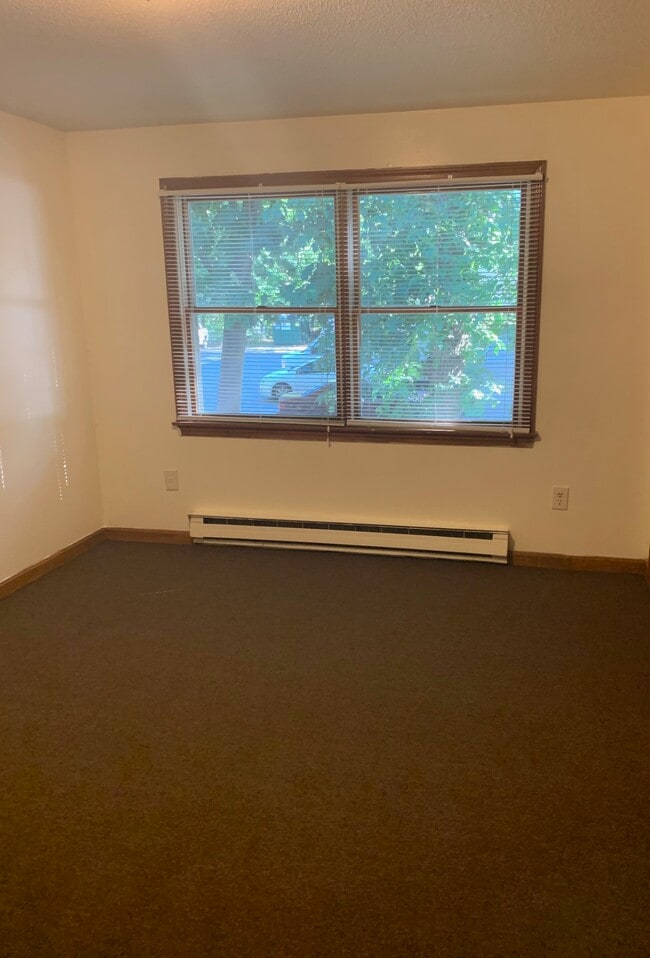 Building Photo - Mill Street Realty