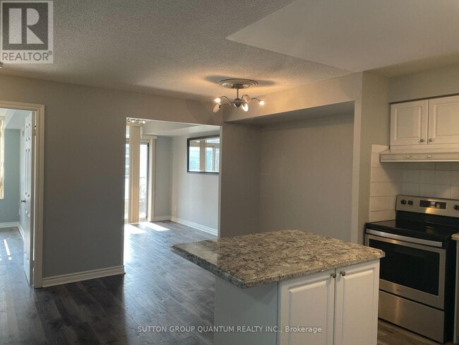 Building Photo - 3880 Duke of York Blvd