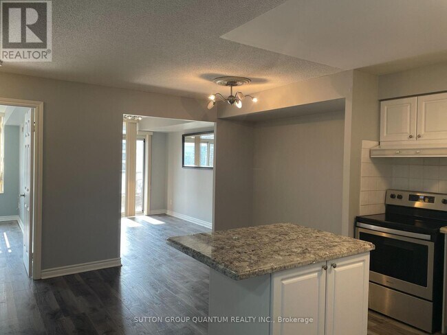 Photo du bâtiment - 3880 Duke of York Blvd