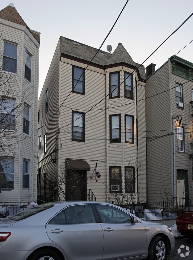 Foto principal - 413 25th St