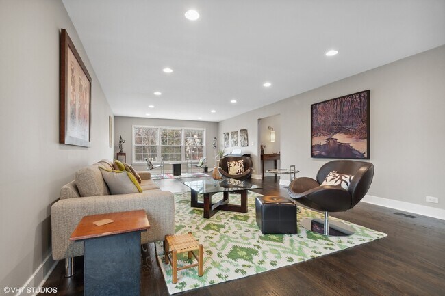 Foto del edificio - 384 Hastings Ave