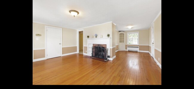 Foto del edificio - 100 Wildwood Ave