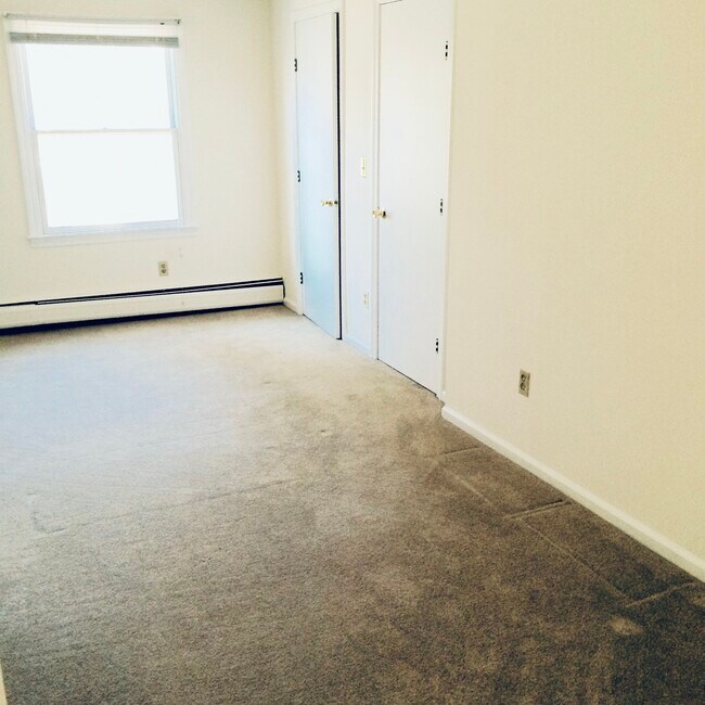 Spare room - 20 Sherman St
