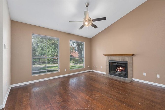Foto del edificio - 1501 Stallings Dr