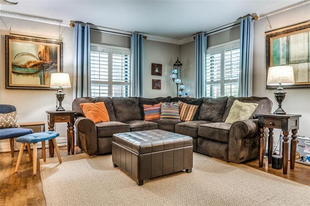 Foto principal - 6411 Bordeaux Ave