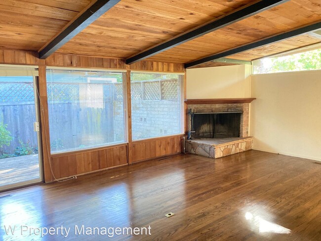 Foto del edificio - 3 br, 2 bath House - 1016 St. Helena Avenue