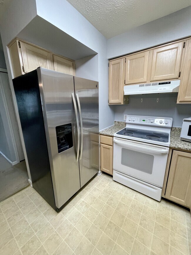 Foto del edificio - 805 Upland Dr