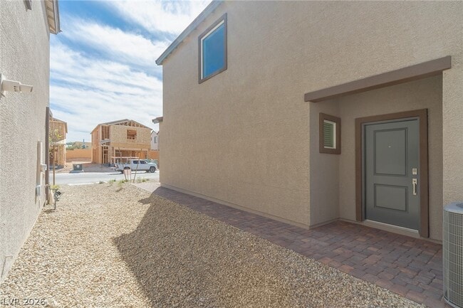 Foto del edificio - 9958 Oliver Hls Ave