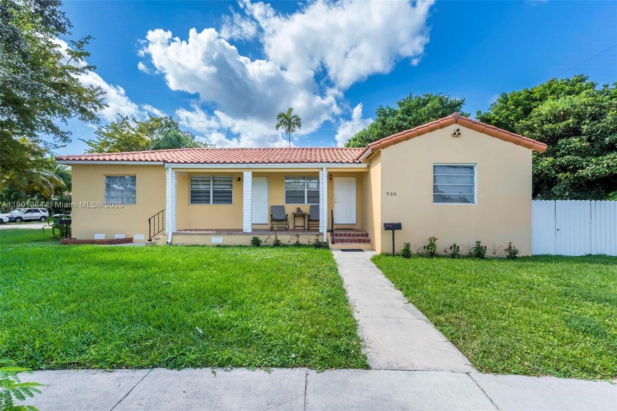 Foto principal - 5801 SW 9th Terrace