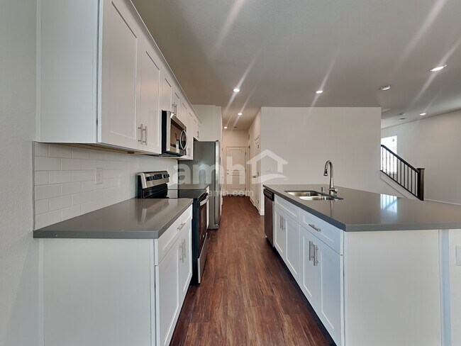 Building Photo - 8891 Carmine Cob Ave