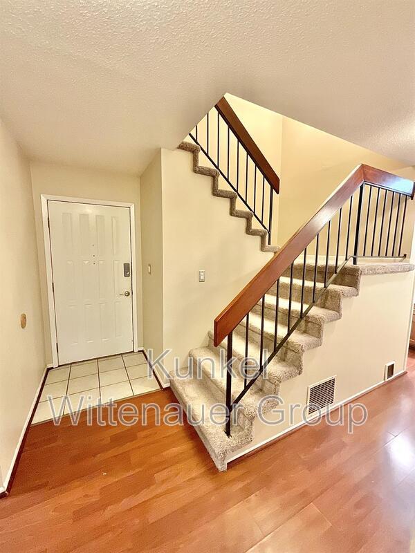 Foto del edificio - 1126 Woodgate Dr