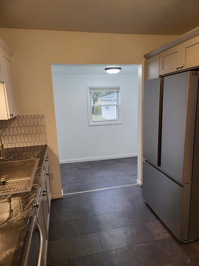 kitchen / backdoor - 404 W High St