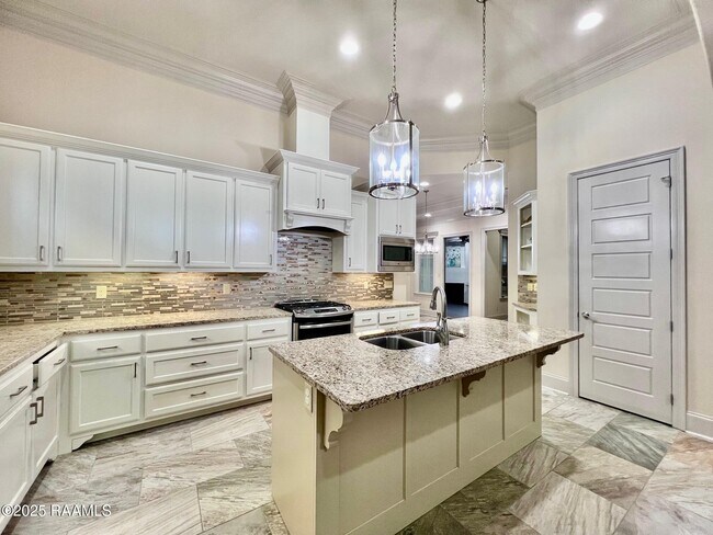 Foto del edificio - 411 Dunvegan Ct