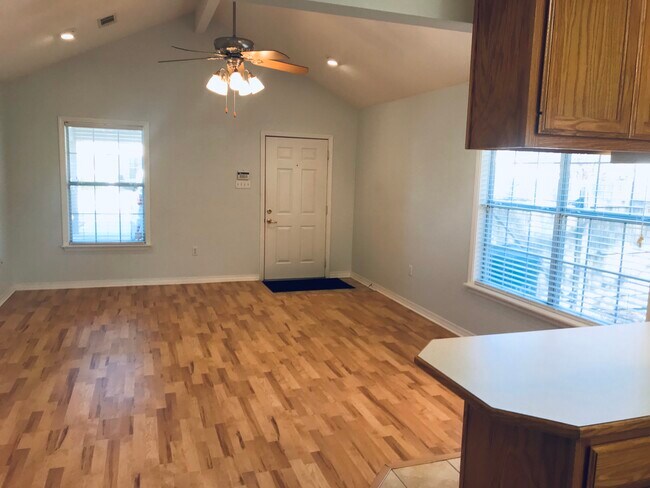Foto del edificio - 164 Avalon Trace Dr