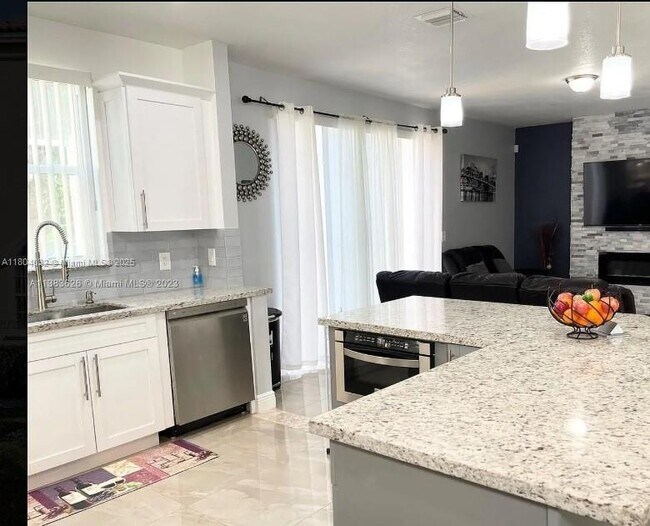 Foto del edificio - 409 NW 87th Ln