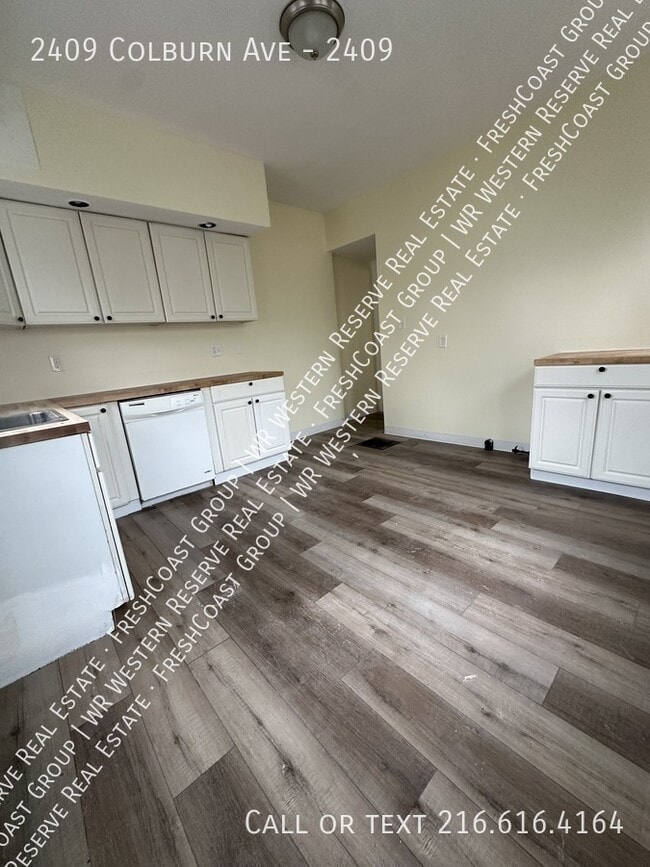 Building Photo - 2409 Colburn Ave