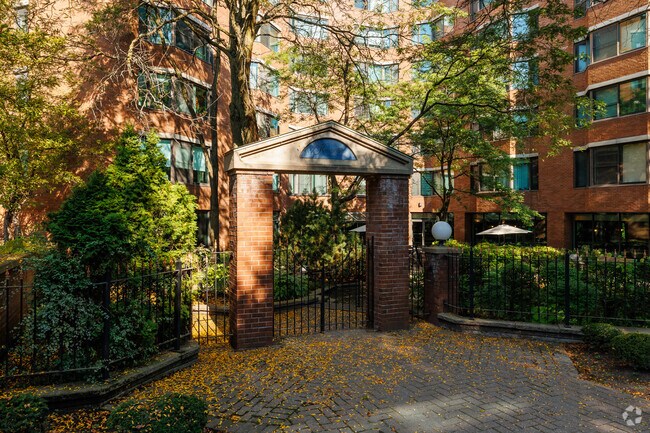 Photo du bâtiment - Place Kensington