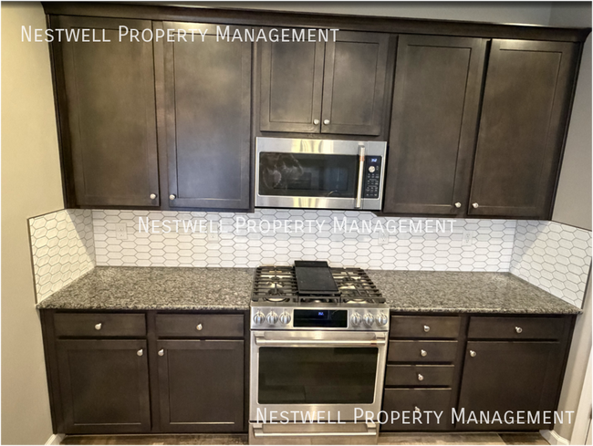 Foto del edificio - 5482 W Tower Arch Ln