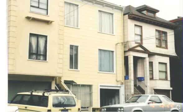 Building Photo - 470 8th Ave