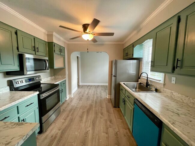 Foto del edificio - 302 Bluff Ave