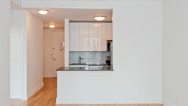 Primary Photo - 511 W 25th St