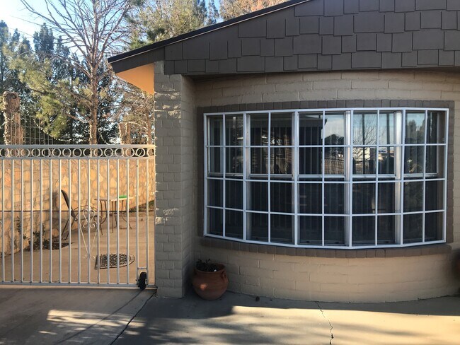 Building Photo - 121 S. Rio Vista Road