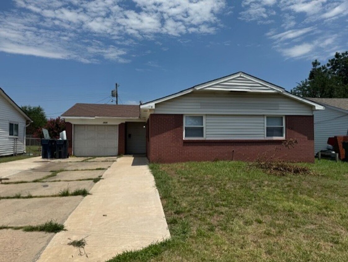 1429 SW 65th St, OKC, OK 73165 House Rental in OKC, OK