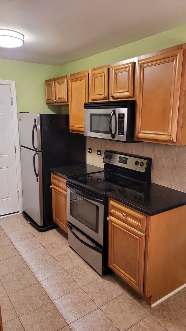 Building Photo - 10620 Brooks Ln