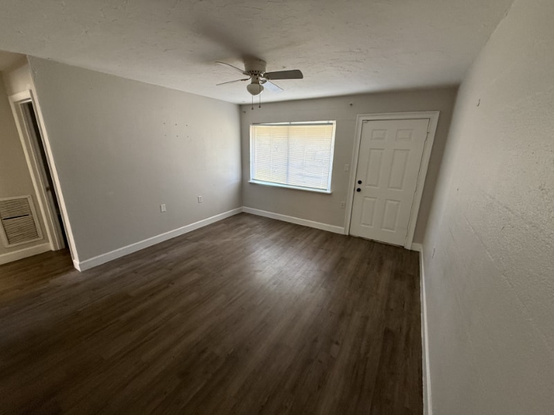 Foto principal - 508 9th Ave E