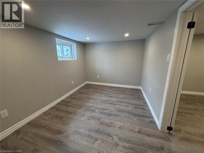 Photo du bâtiment - 169 Ottawa St S