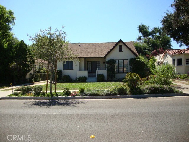 Primary Photo - 6023 Oak Ave