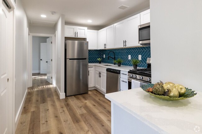 Kitchen-Renovated (2BR, 1BA) - Park Glen Apartments