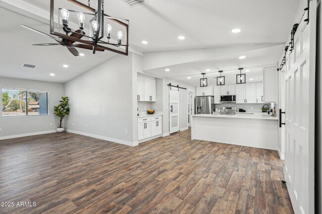 Foto del edificio - 13216 N 48th Pl