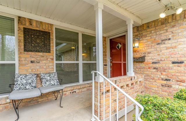 Foto del edificio - 7403 Walling Ln