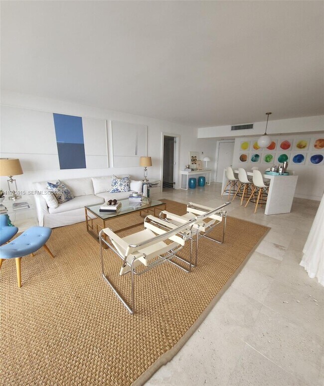 Foto del edificio - 780 NE 69th St