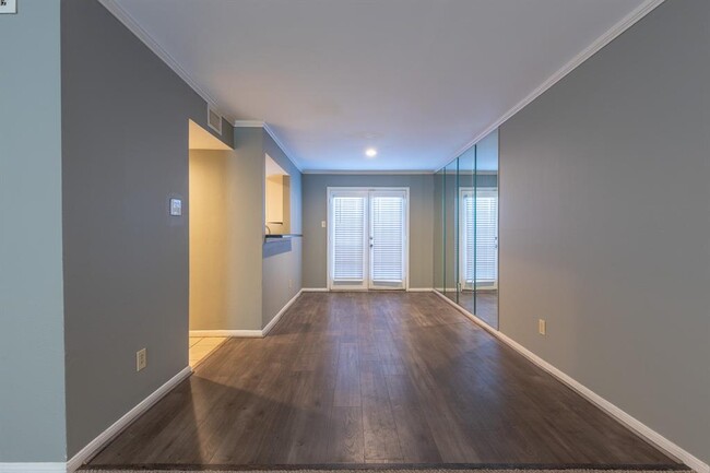 Foto del edificio - 14600 Fonmeadow Dr