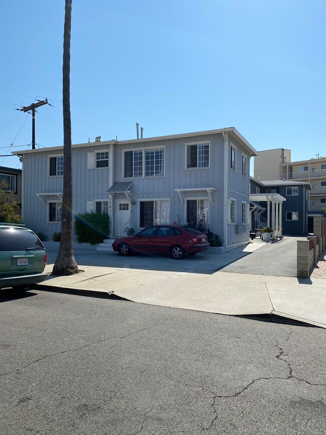 Main Building - 1721 Camino de la Costa