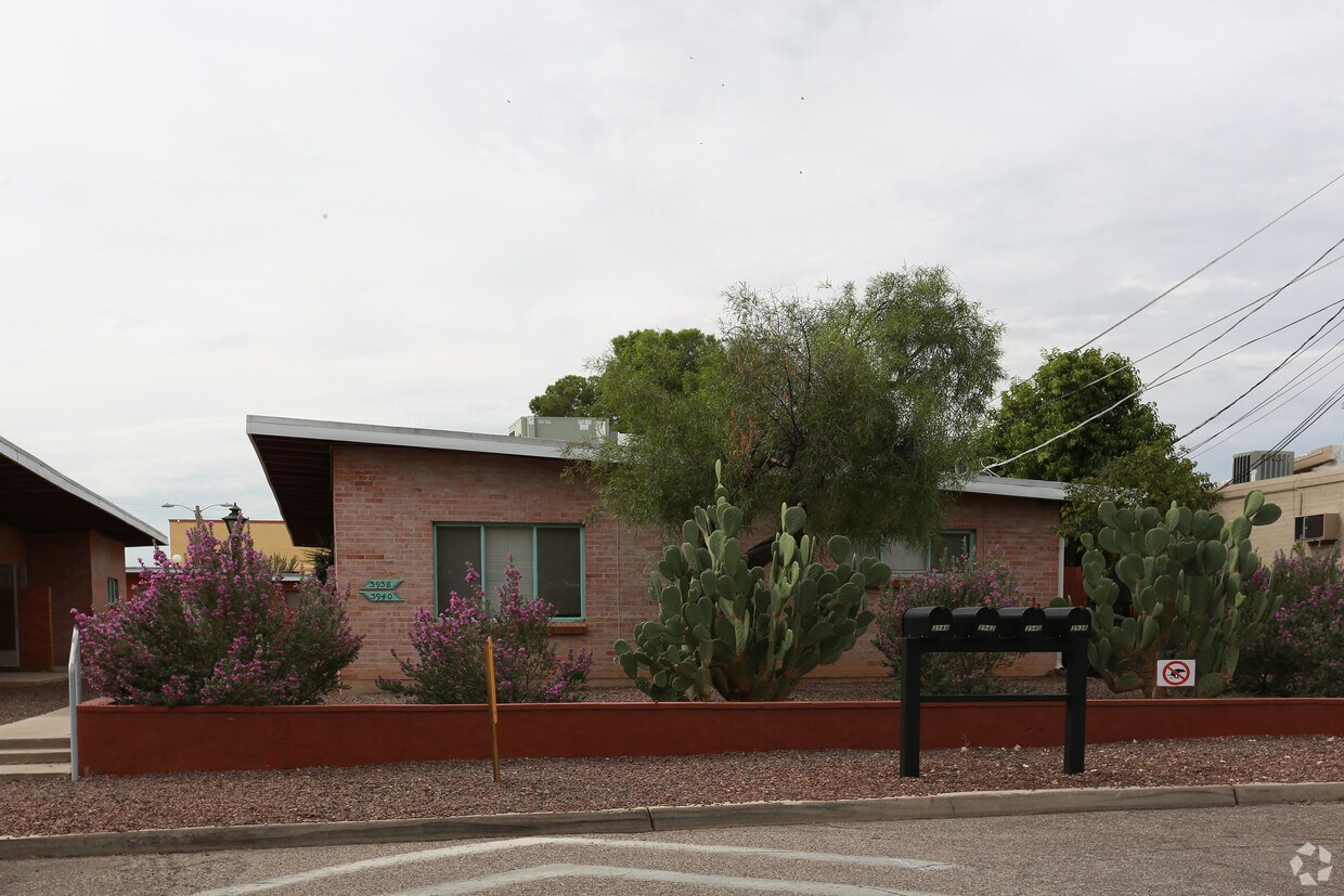 Foto del edificio - 3938-3944 E Poe St