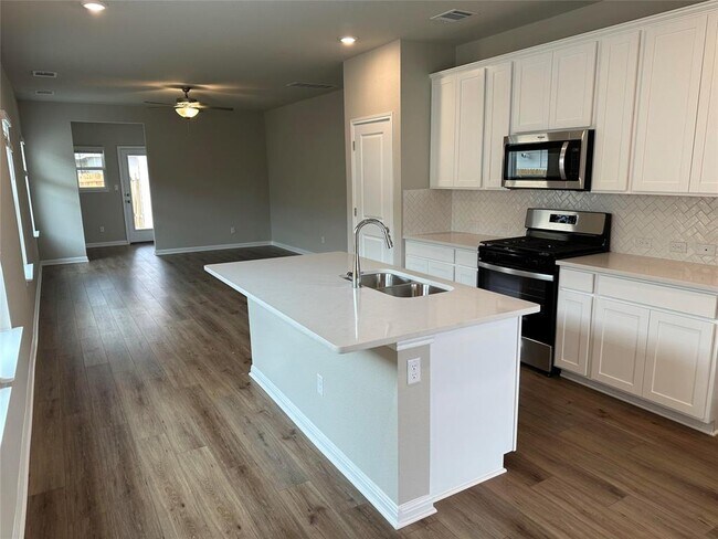 Foto del edificio - 110 Oakdale Meadows Ln