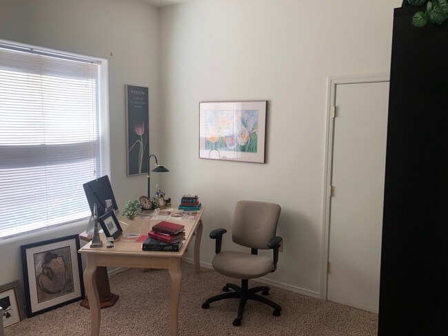 Foto del edificio - 1603 S Taylor Cir