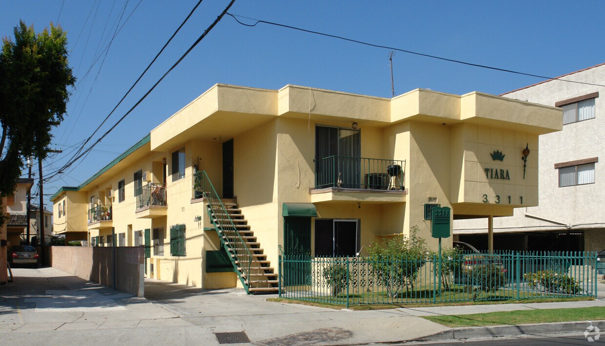 Primary Photo - 3311 Bagley Ave