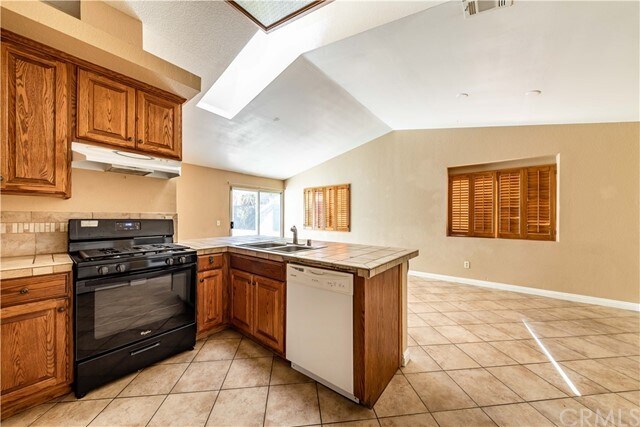 Building Photo - 27076 Rainbow Creek Dr