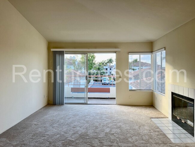 Building Photo - 350 Isthmus Way