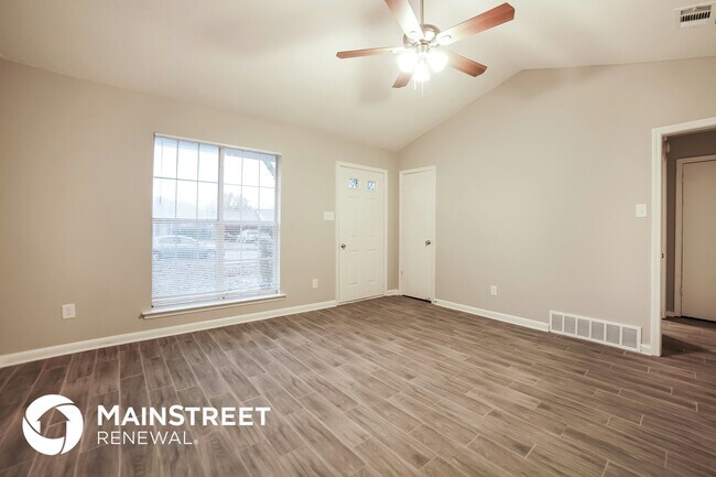 Foto del edificio - 3805 Ivanhoe Dr