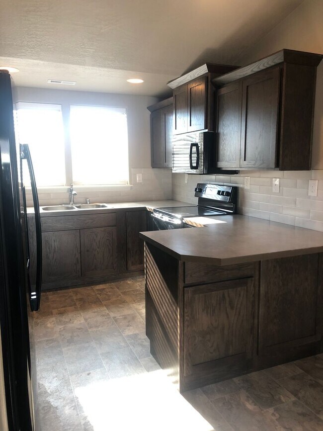 Foto del edificio - 1358 E Brecken Dr