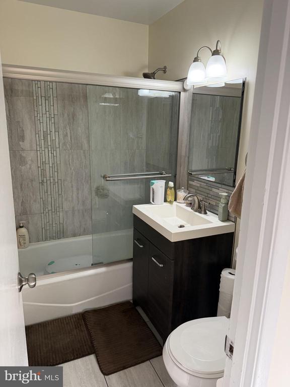 Foto del edificio - 7608 Heritage Dr