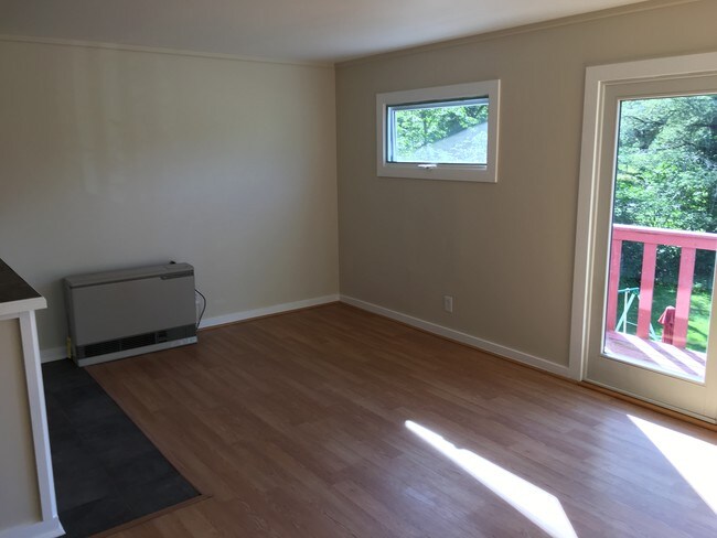 Foto del edificio - 257 Meadow Ln