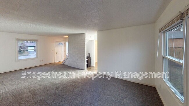 Foto del edificio - 4149 Klepinger Rd