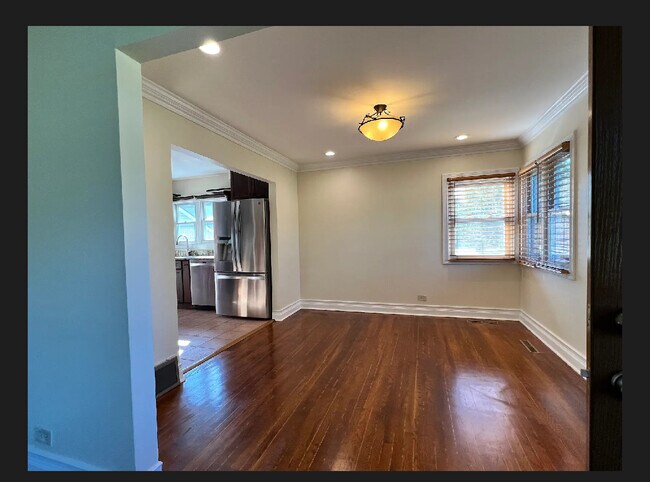 comida - 8431 W 135th St